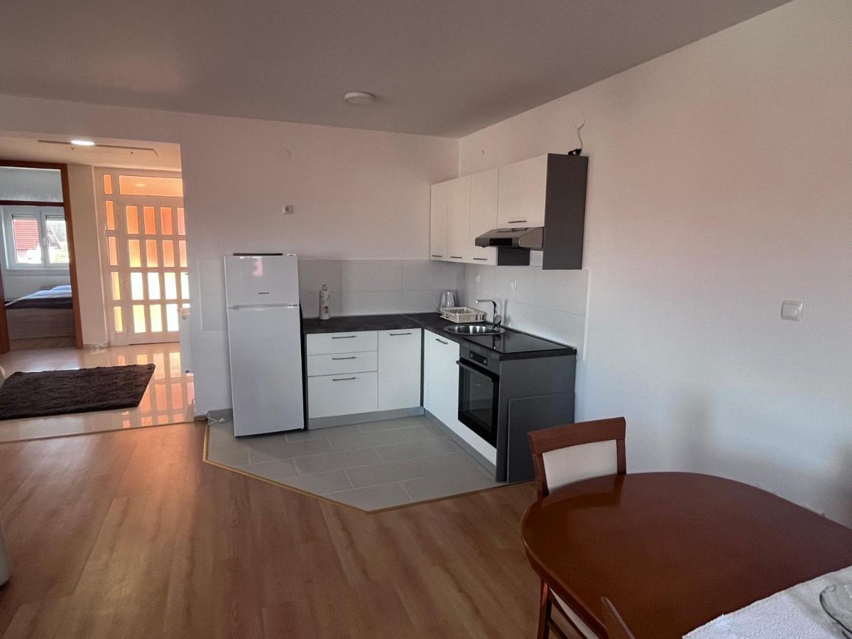 Apartman Magnolia Petrovina Turopoljska ภายนอก รูปภาพ