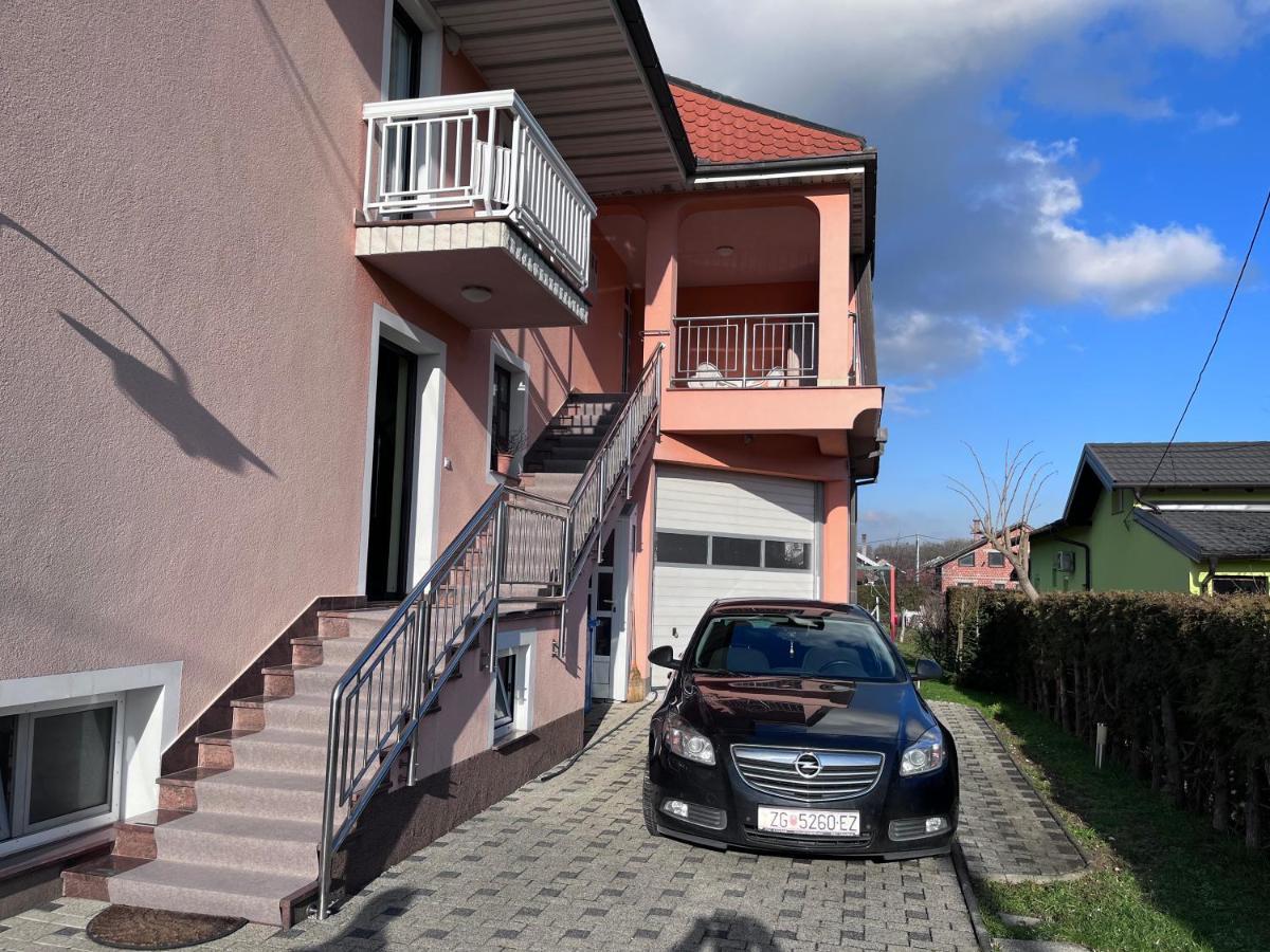 Apartman Magnolia Petrovina Turopoljska ภายนอก รูปภาพ