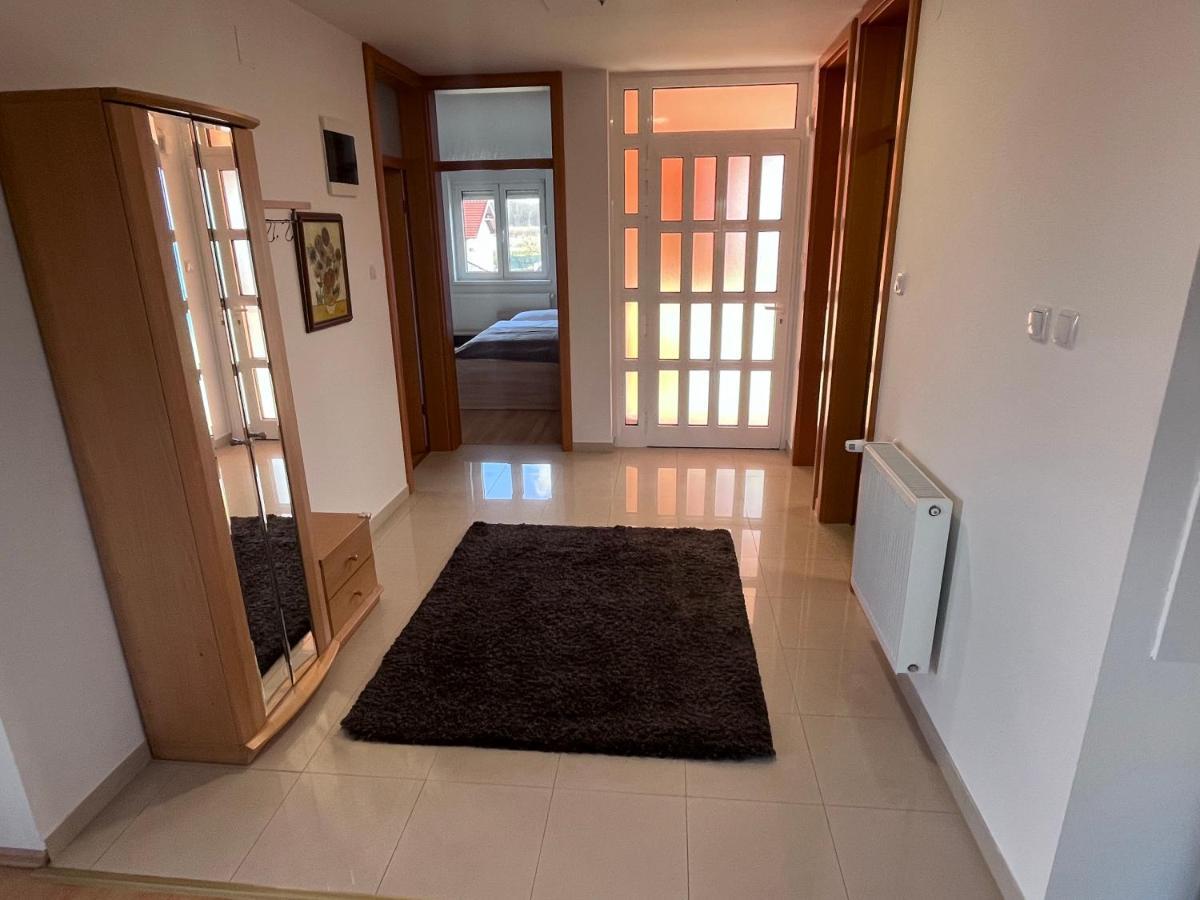 Apartman Magnolia Petrovina Turopoljska ภายนอก รูปภาพ