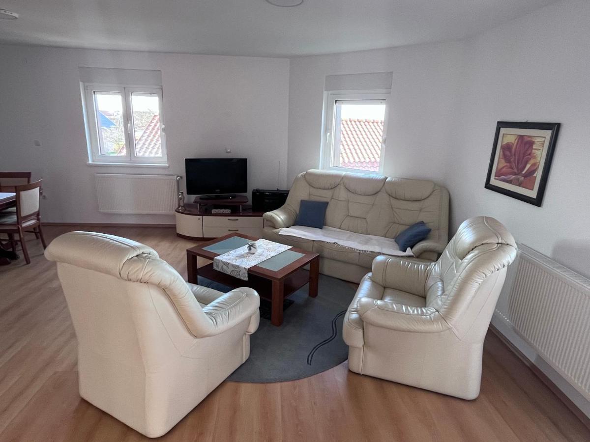 Apartman Magnolia Petrovina Turopoljska ภายนอก รูปภาพ